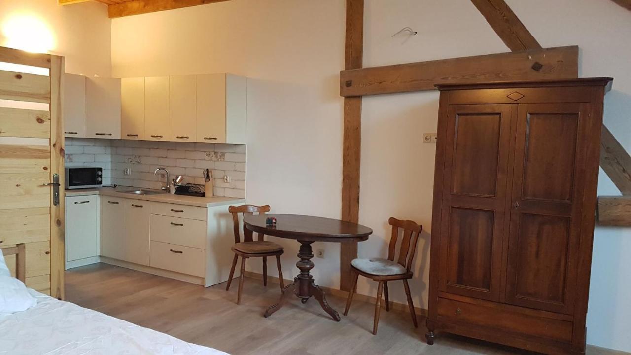 Dziewanna Apartment Brzeziniec Bagian luar foto
